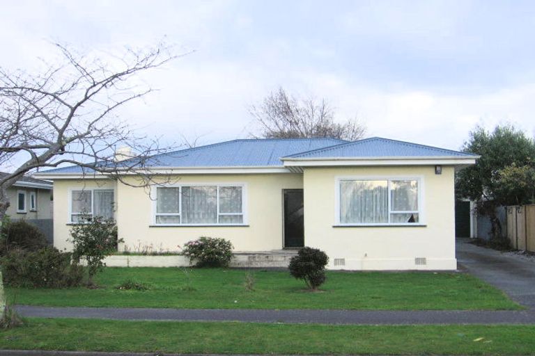 Photo of property in 73 Guy Avenue, Takaro, Palmerston North, 4410