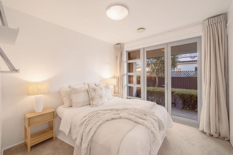 Photo of property in 23 Celia Street, Redcliffs, Christchurch, 8081