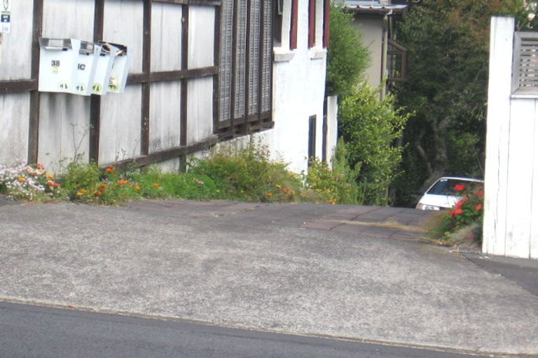 Photo of property in 5/38 Mahara Avenue, Birkenhead, Auckland, 0626