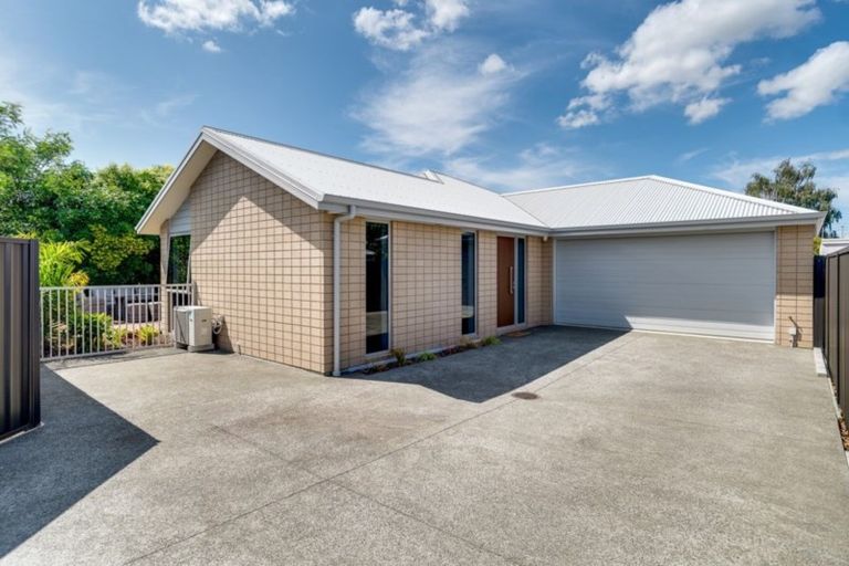 Photo of property in 2b Moeller Street, Taradale, Napier, 4112