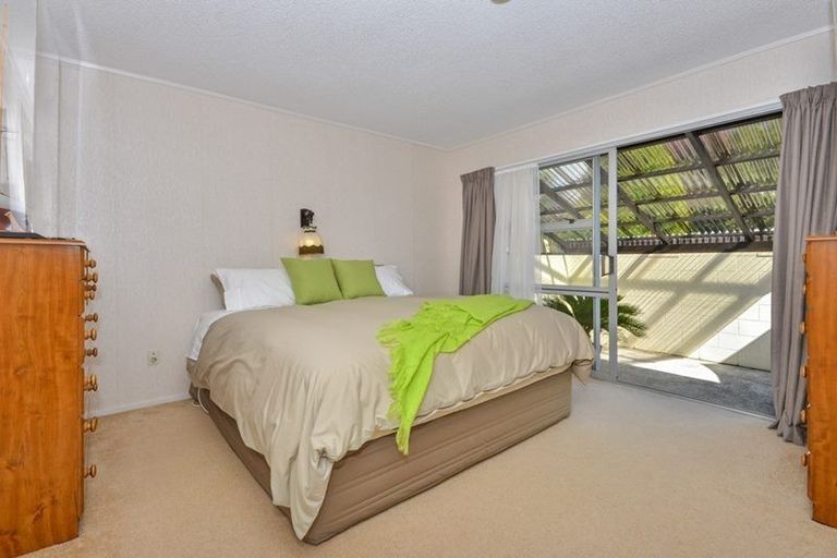 Photo of property in 125 Stapleford Crescent, Browns Bay, Auckland, 0630