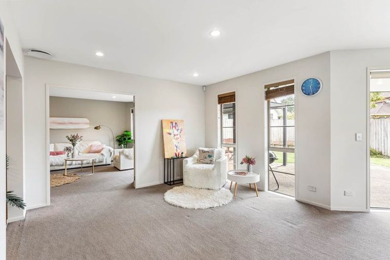 Photo of property in 5 George Deane Place, Greenhithe, Auckland, 0632