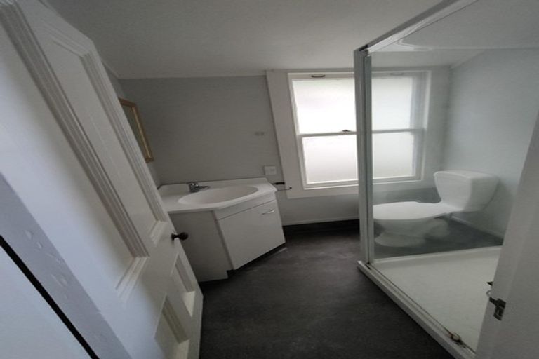 Photo of property in 6 Heriot Row, Dunedin Central, Dunedin, 9016