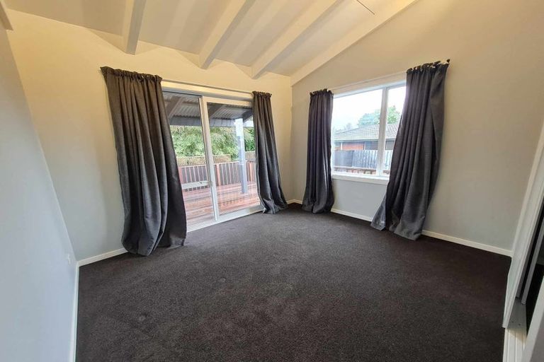 Photo of property in 126 Gayhurst Road, Dallington, Christchurch, 8061