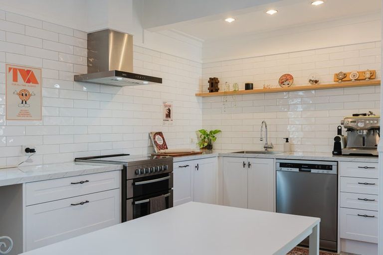 Photo of property in 49 Boundary Road, Claudelands, Hamilton, 3214