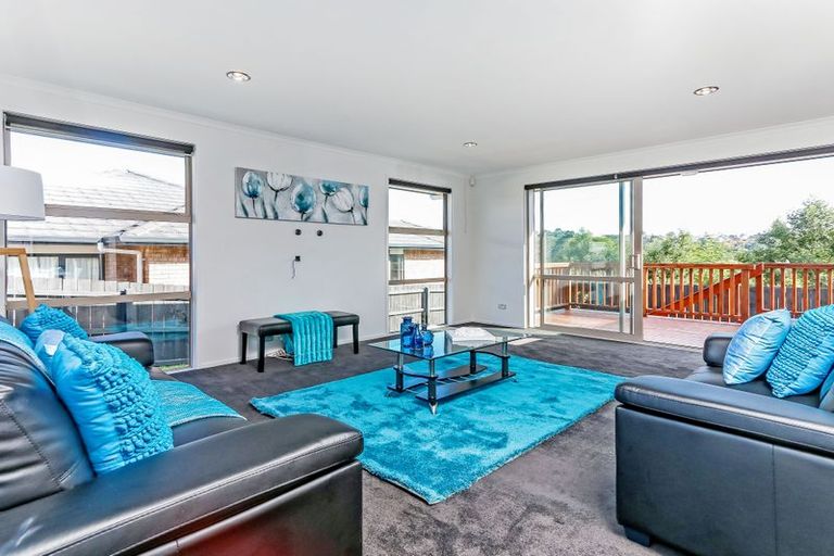 Photo of property in 87 Tiriwa Drive, Massey, Auckland, 0614