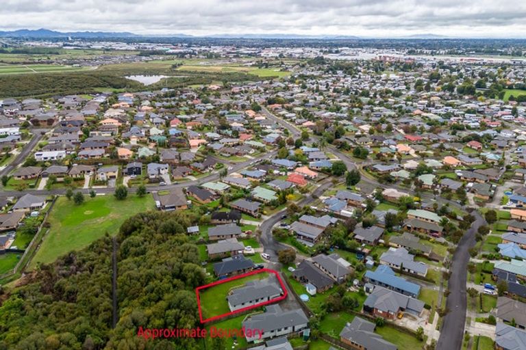 Photo of property in 22 Wimbledon Close, Nawton, Hamilton, 3200