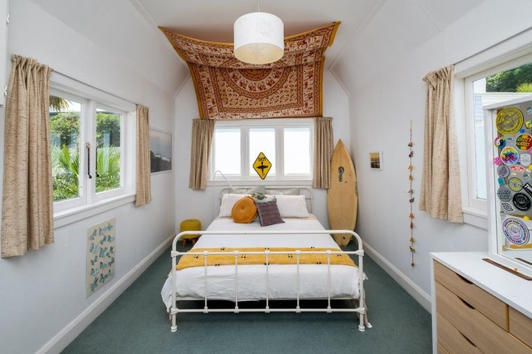 Photo of property in 11 Corry Avenue, Bluff Hill, Napier, 4110