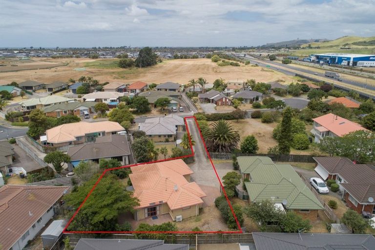 Photo of property in 24 Luculia Drive, Mount Maunganui, 3116