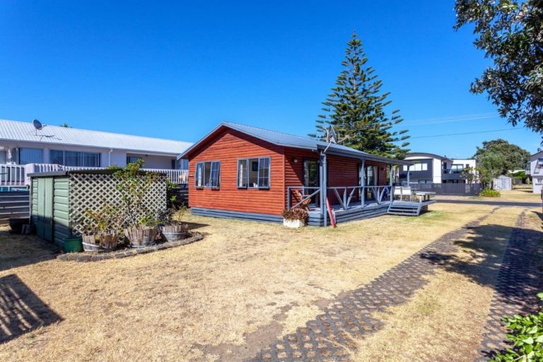 Photo of property in 132a Pipi Road, Whangamata, 3620