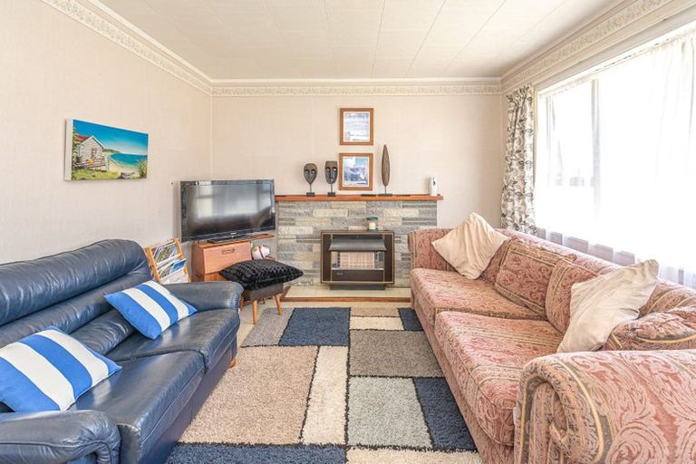 Photo of property in 21 Hood Street, Castlecliff, Whanganui, 4501