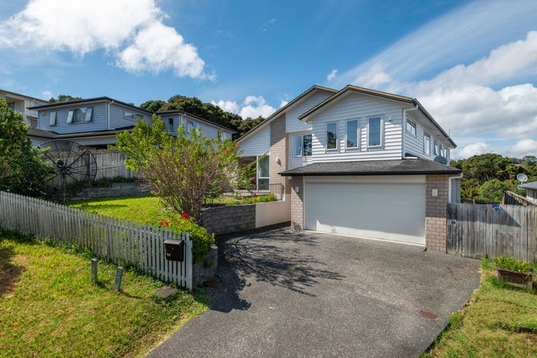 Photo of property in 116 Glendhu Road, Bayview, Auckland, 0629