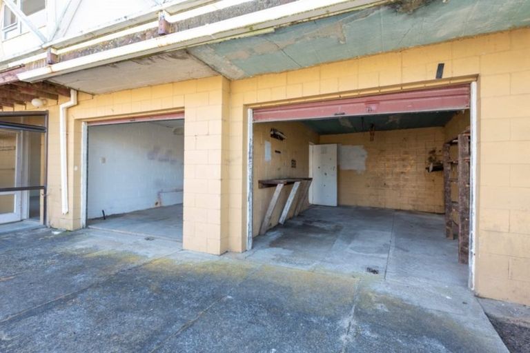 Photo of property in 56 Karewa Parade, Papamoa Beach, Papamoa, 3118