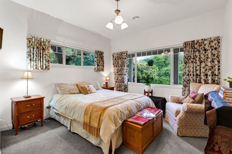 Photo of property in 26 Shelter Grove, Frankleigh Park, New Plymouth, 4310