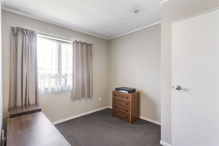 Photo of property in 5 Kinvig Place, Ranui, Auckland, 0612