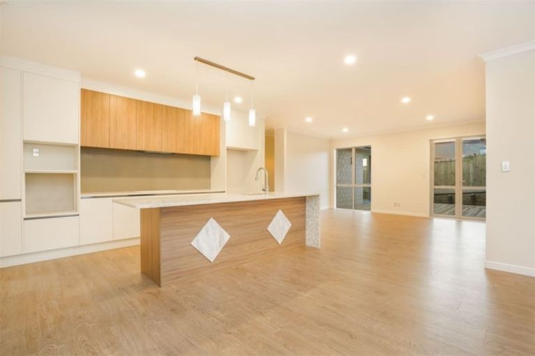 Photo of property in 9 Waitahu Rise, Pukekohe, 2120