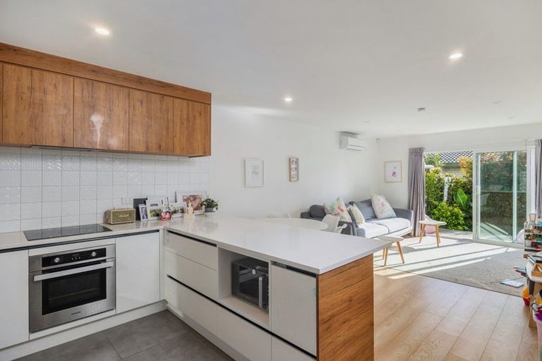 Photo of property in 7/112 Astley Avenue, New Lynn, Auckland, 0600