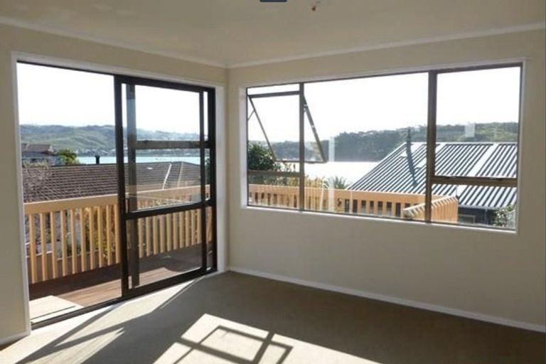 Photo of property in 3 Langwell Place, Papakowhai, Porirua, 5024