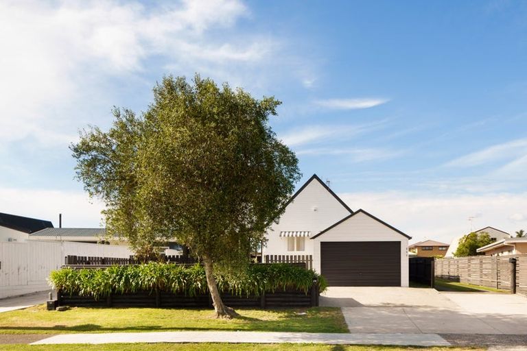 Photo of property in 257 Dickson Road, Papamoa Beach, Papamoa, 3118