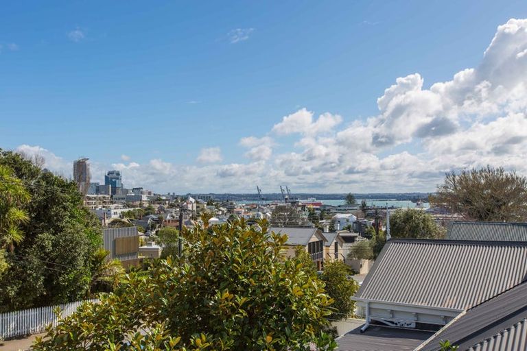 Photo of property in 41 Saint Georges Bay Road, Parnell, Auckland, 1052