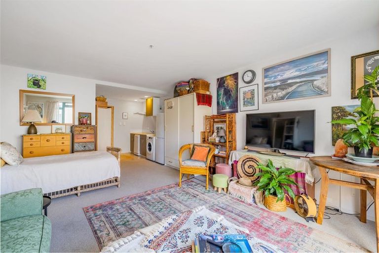 Photo of property in 164r Harbour Village Drive, Gulf Harbour, Whangaparaoa, 0930