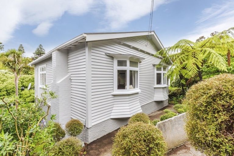 Photo of property in 28 Standen Street, Karori, Wellington, 6012
