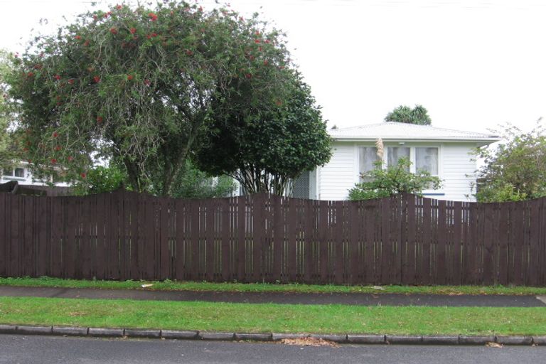 Photo of property in 11 Pandora Place, Pakuranga, Auckland, 2010