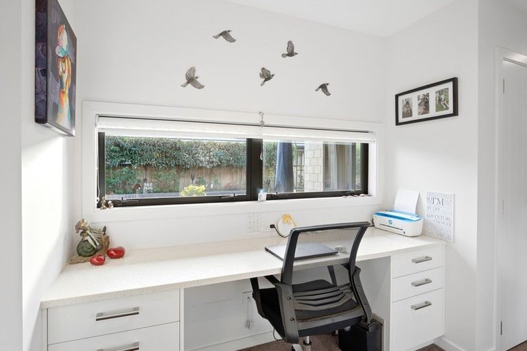 Photo of property in 2 Pohatu Lane, Otaki, 5512