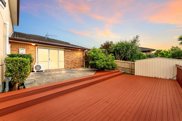 Photo of property in 1 Luna Place, Henderson, Auckland, 0612