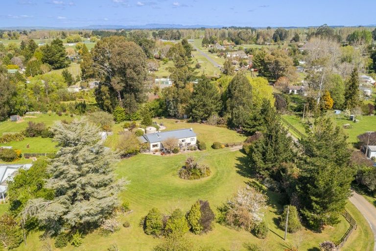Photo of property in 37 Buckland Street, Tikokino, Waipawa, 4273