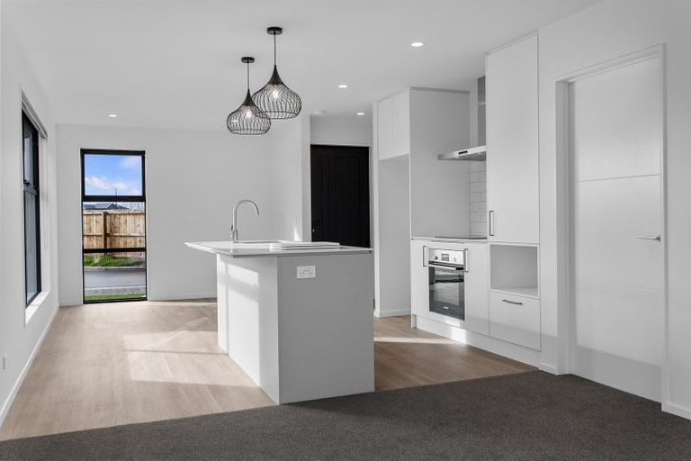 Photo of property in 11 Oakvale Lane, Halswell, Christchurch, 8025