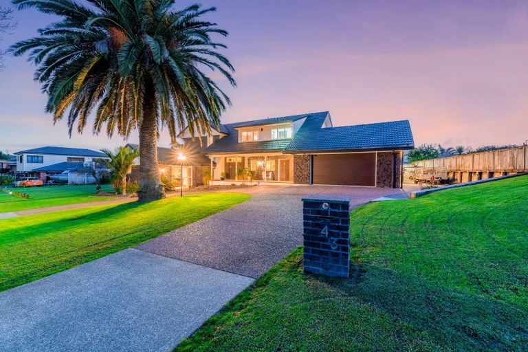 Photo of property in 43 St Annes Crescent, Wattle Downs, Auckland, 2103