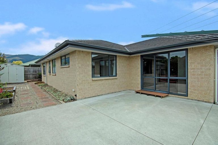 Photo of property in 17 Hammill Grove, Stoke, Nelson, 7011