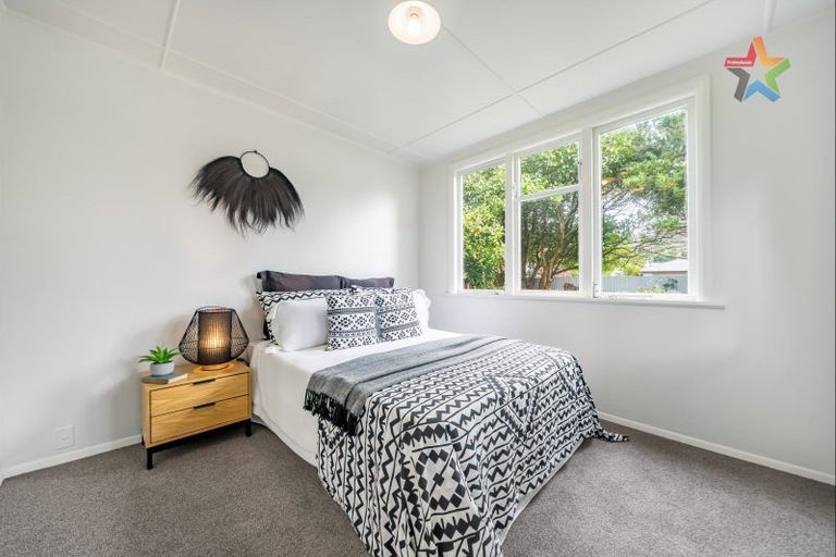 Photo of property in 177 Stokes Valley Road, Stokes Valley, Lower Hutt, 5019