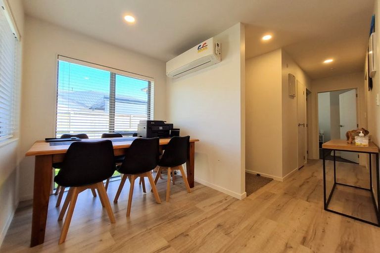 Photo of property in 117 Karepiro Drive, Stanmore Bay, Whangaparaoa, 0932