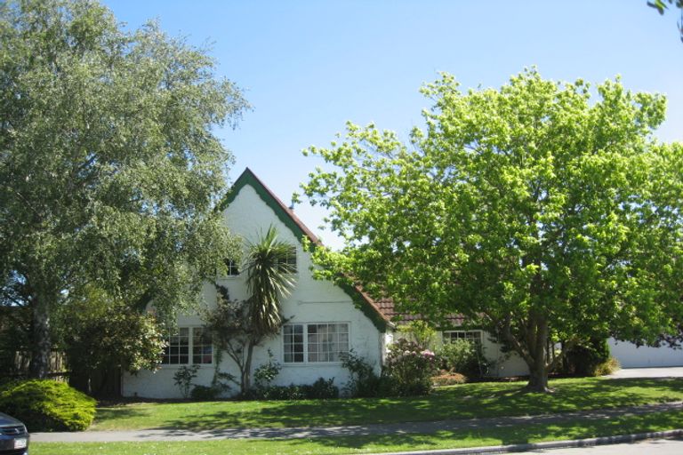 Photo of property in 8 Manuel Place, Bishopdale, Christchurch, 8053