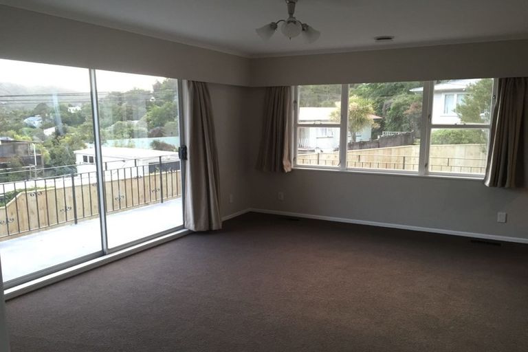 Photo of property in 113 Parkvale Road, Karori, Wellington, 6012