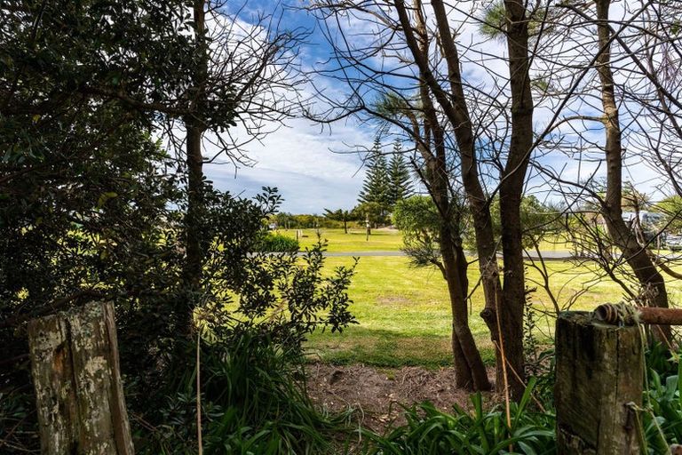 Photo of property in 829 Cove Road, Waipu, 0582