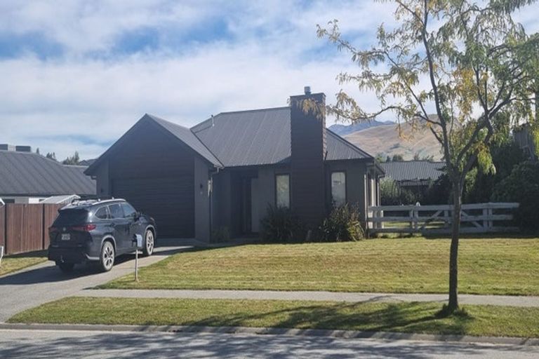 Photo of property in 43 Onslow Road, Lake Hayes, Queenstown, 9304