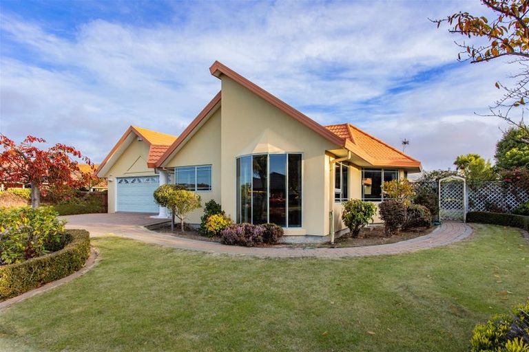 Photo of property in 68 Ti Rakau Drive, Woolston, Christchurch, 8023