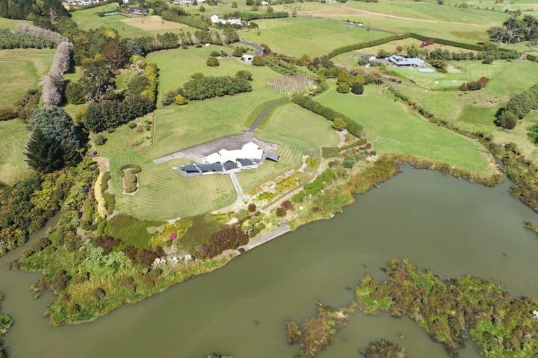 Photo of property in 80a Blackbridge Road, Karaka, Papakura, 2580