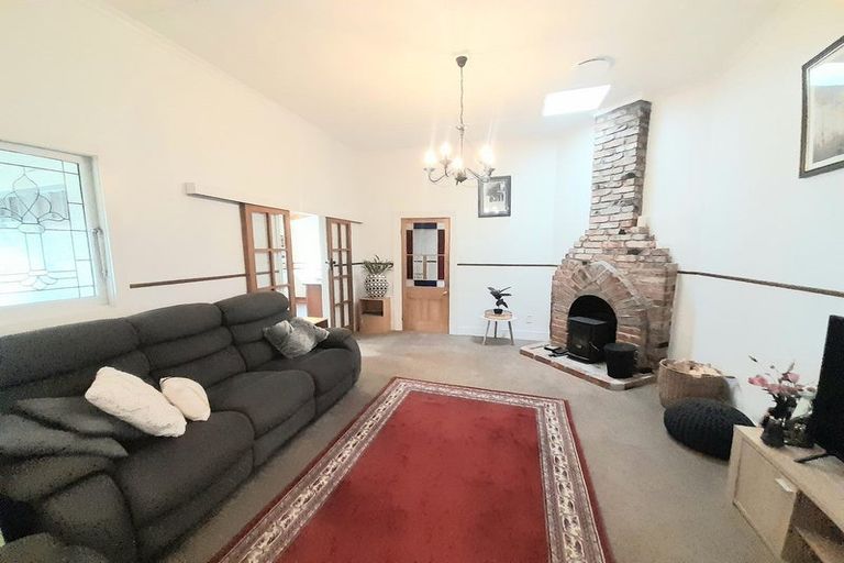 Photo of property in 233 Makino Road, Feilding, 4702