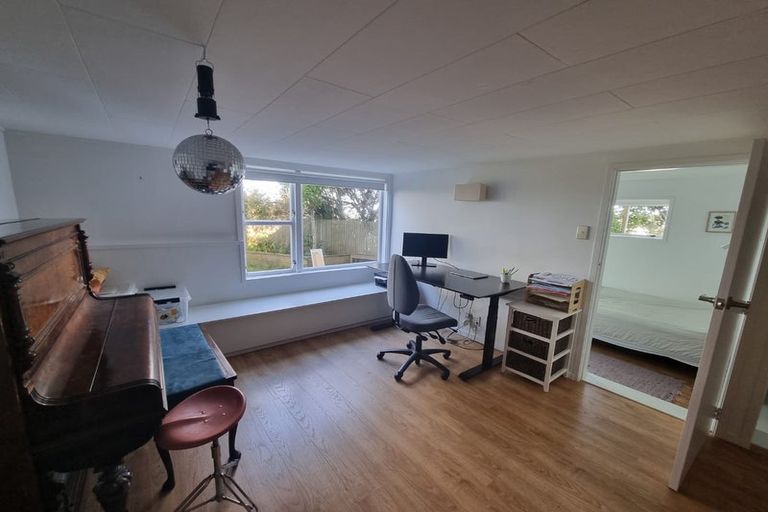 Photo of property in 6 Manitoba Place, Kingston, Wellington, 6021