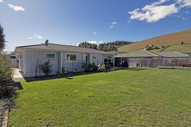 Photo of property in 3 Turner Place, Wakefield, 7025