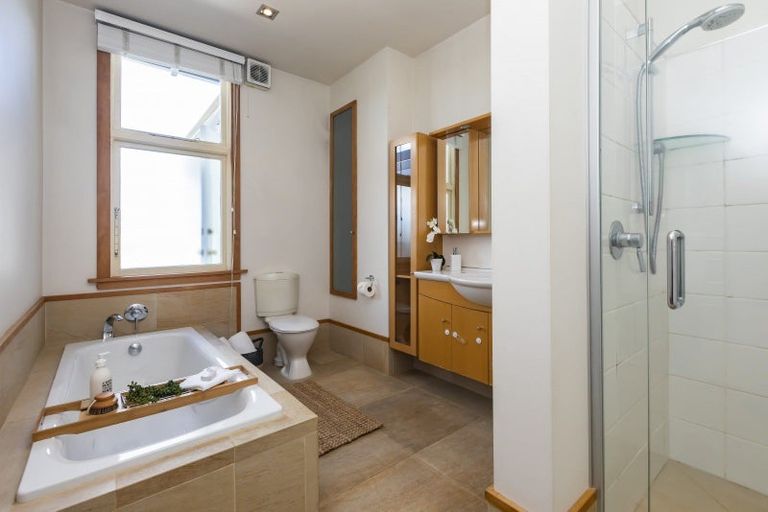 Photo of property in 16 Brenchley Avenue, Strowan, Christchurch, 8052