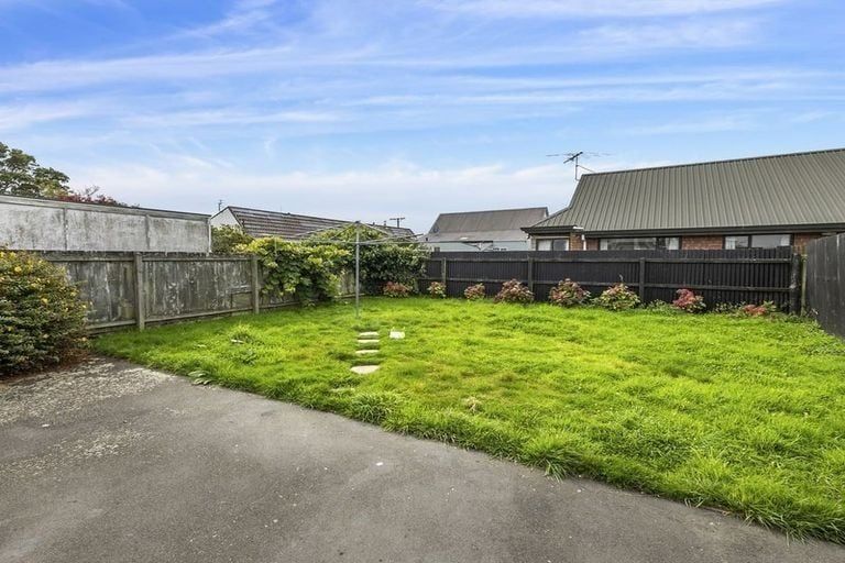 Photo of property in 69 Loyalty Street, Forbury, Dunedin, 9012