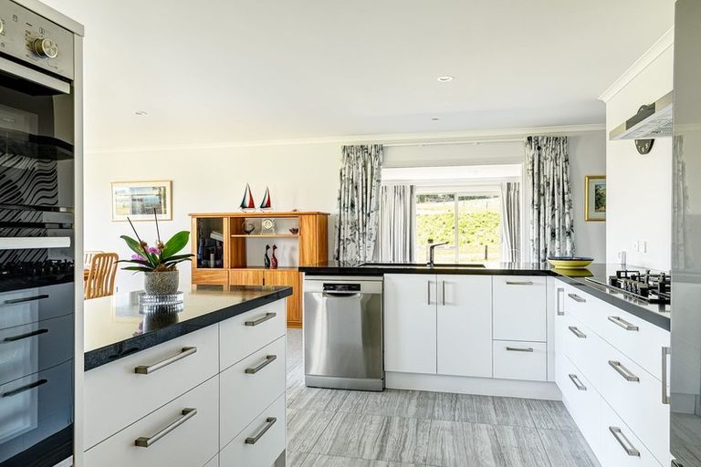 Photo of property in 370 Pomona Road, Tasman, Upper Moutere, 7173