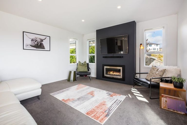 Photo of property in 156 Navigation Drive, Whitby, Porirua, 5024