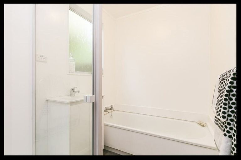 Photo of property in 16b Govind Grove, Ngaio, Wellington, 6035