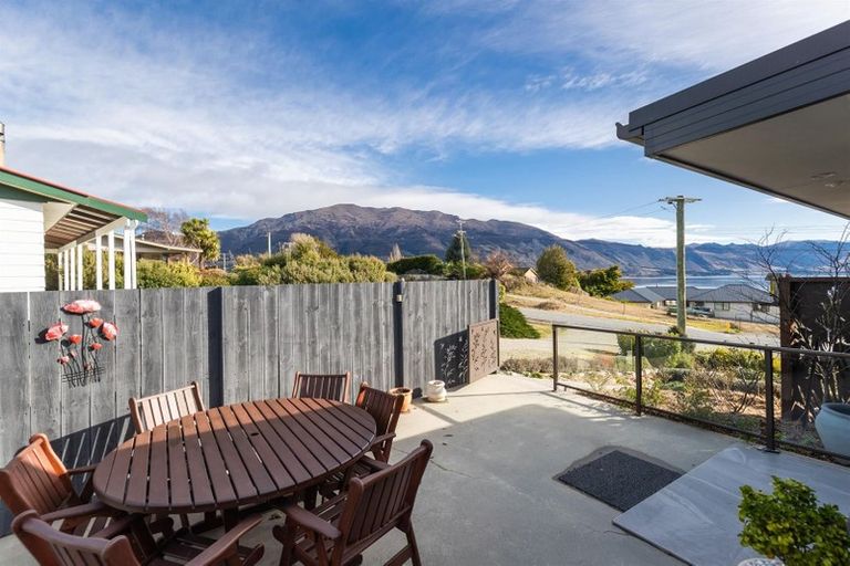 Photo of property in 283 Lakeview Terrace, Lake Hawea, Wanaka, 9382